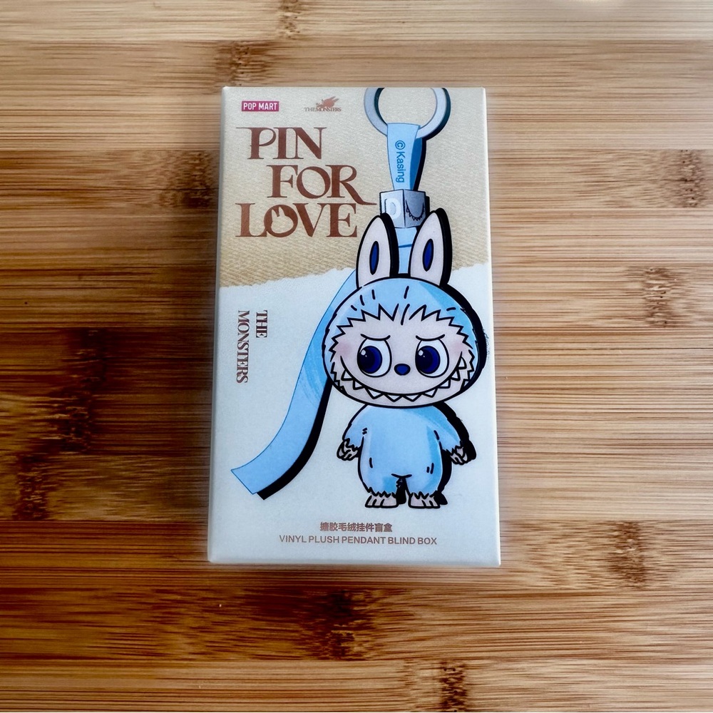 LETTER “I” - Mint Green Labubu Pin for Love Letter I for Imagination - Picture 3 of 11